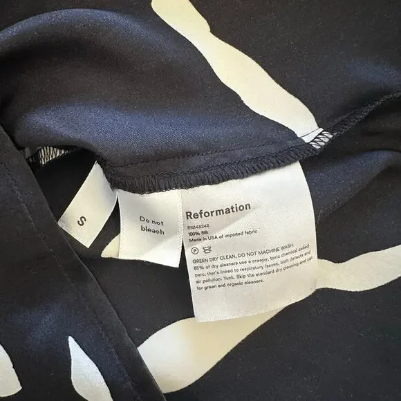 Reformation Mustang Black Ivory Silk V Neck Slim Fitting Bodice Blouse Size S - Picture 9 of 10